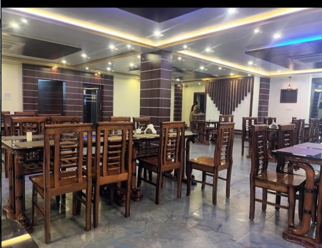 Prince Palace Jhargram Exteriör bild